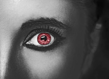 Glamour parlak metalik profesyonel makyaj. Güzel göz yakın çekim