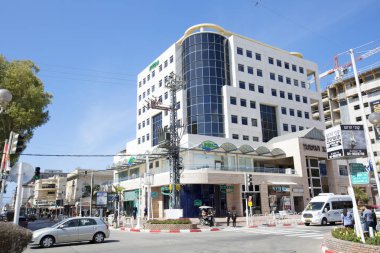 Nahariya, İsrail-Mart 9, 2018: Sokak ortasındaki Nahariya, İsrail