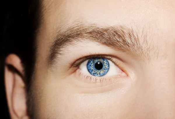 人的蓝眼睛的形象 — 图库照片