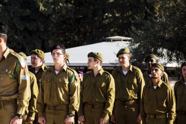 Latrun, İsrail - 13 Mart 2018: Latrun İsrail'in töreninde İsrail askerleri
