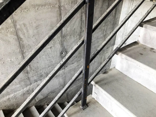 Construcción de escaleras de hormigón en obras . — Foto de Stock