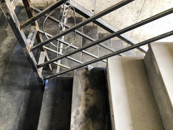 Будівництво бетонних сходів під будівельні роботи — стокове фото