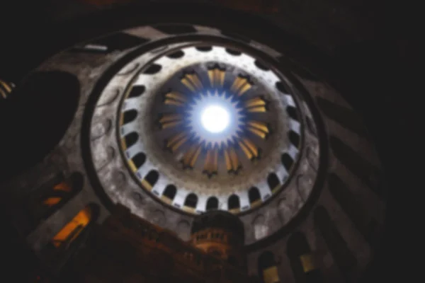Абстрактный размытый фон. Церковь Гроба Господня считается самым святым христианским местом в мире в Иерусалиме, Израиль . — стоковое фото