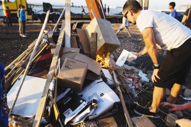 Rishon Le Zion, İsrail-11 Mayıs 2017: şenlikli Lag Baomer şenlik Rishon Le Zion, İsrail için katılan ilkokul çocukları.
