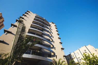 Rishon Le Zion, İsrail-23 Nisan 2018: yüksek konut bina Rishon Le Zion, İsrail.