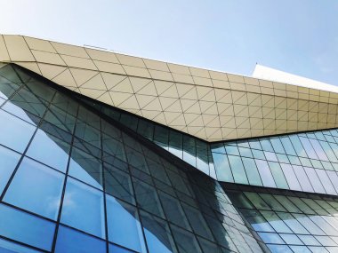 Rishon Le Zion, İsrail-12 Nisan 2018: Azrieli bina Rishon Le Zion, İsrail.