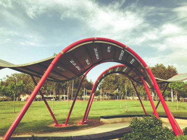 Rishon Le Zion, İsrail - 30 Nisan 2018: Tente çocuk parkı içinde. Rishon Lezion, İsrail için açık havada eğlence