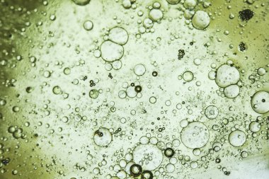 Sanatsal renkli arka plan ile baloncuklar. 