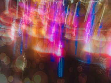 hareket farklı renk tonlarında bulanıklaştırıldı.