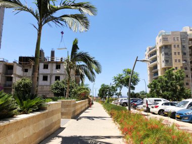 Rishon Le Zion, İsrail 07 Ekim 2019: İsrail 'in Rishon Le Zion caddelerinde yapım aşamasında olan konut binaları