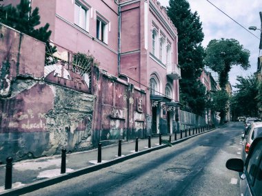 Eski Tiflis mimarisi, kapıları ve dış dekoru. 