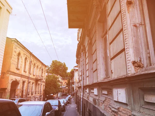 Архитектура, двери и внешний декор старого Тбилиси — стоковое фото
