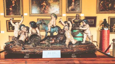 Lviv, Ukrayna - 7 Aralık 2019: Lviv 'deki Potocki Sarayı. Barok sarayı. İç görünüm.