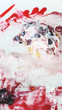 Taze meyveleri ve dondurma ile Belçika waffle