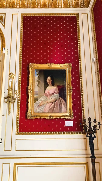 LVIV, UCRANIA - 7 DE DICIEMBRE DE 2019: Una enorme y hermosa pintura en las paredes del museo del Palacio de Potocki. Primer plano . — Foto de Stock