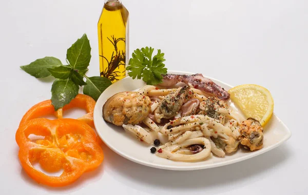 Polpo Frutti Mare Cotti Piatto — Foto Stock