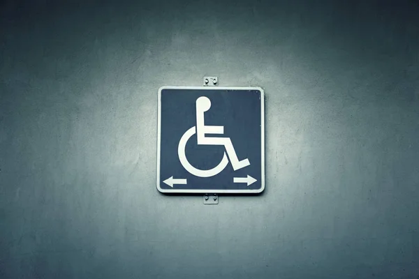 Sygnał dla osób niepełnosprawnych, informacji i pomocy — Zdjęcie stockowe
