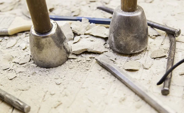 Starożytne kamienne narzędzia, aby wyrzeźbić ręcznie — Zdjęcie stockowe