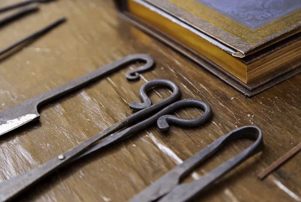 Leather tanning tool — Stock Photo, Image