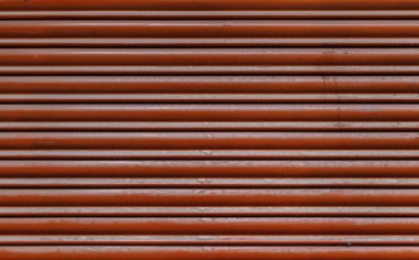 Kırmızı metal duvar