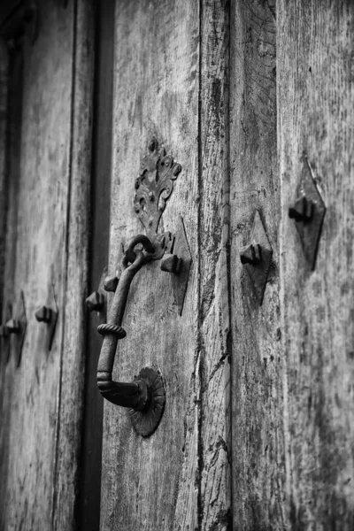 Porta de madeira medieval — Fotografia de Stock