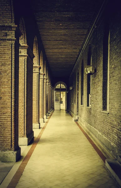 Oude Corridor Met Bogen Detail Van Oude Architectuur — Stockfoto