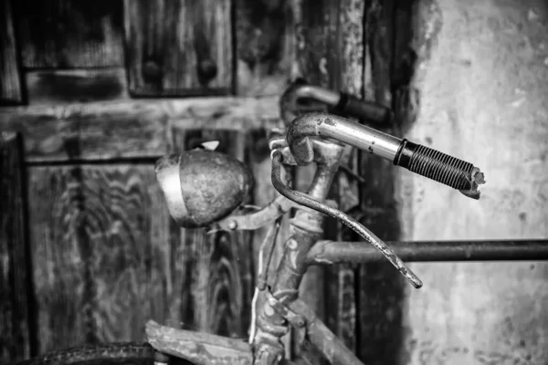 Bicicleta Oxidada Vieja Detalle Del Transporte Antiguo — Foto de Stock