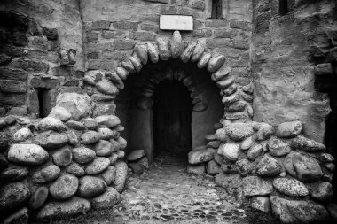 Eski ahşap evler, eski İspanyol köyünün detayları.