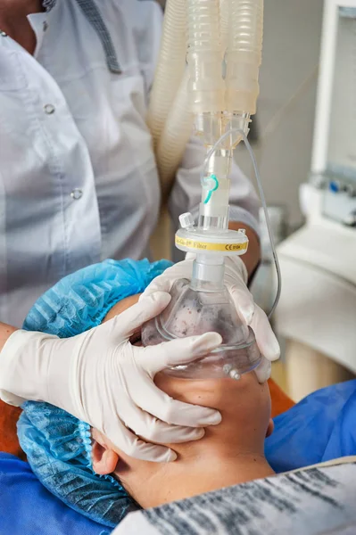 Verklaring van anesthesie en de ademhalingswegen — Stockfoto