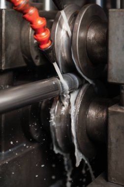 Metal yuvarlanan değirmen. Boru üretimi