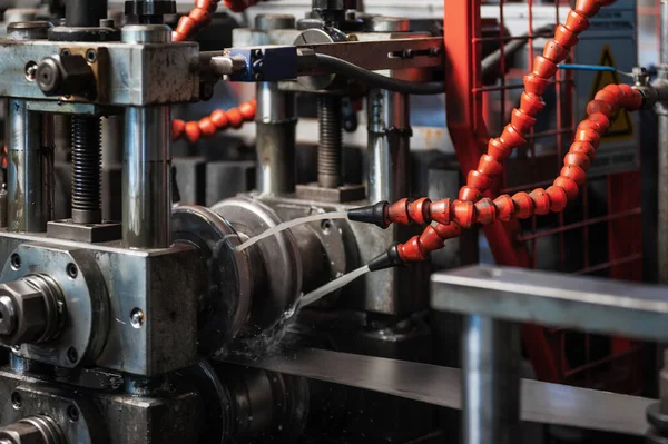 金属圧延工場 液体冷却装置 — ストック写真