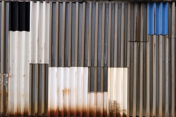 Façade Tôle Dans Une Zone Industrielle — Photo