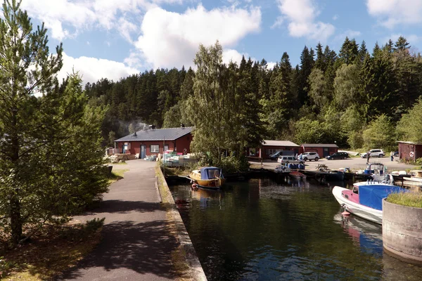 Vissershaven op Lake Vaettern in Zweden — Stockfoto