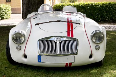 Karlsborg, İsveç - 14 Ağustos 2016: Klasik İngiliz otomobili 