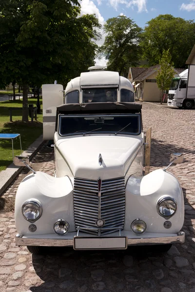 KARLSBORG, SWEDEN - AUGUST 14, 2016: Classic british car on the — Stock Photo, Image