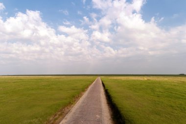 Westerhever Almanya'da tuğla yolu