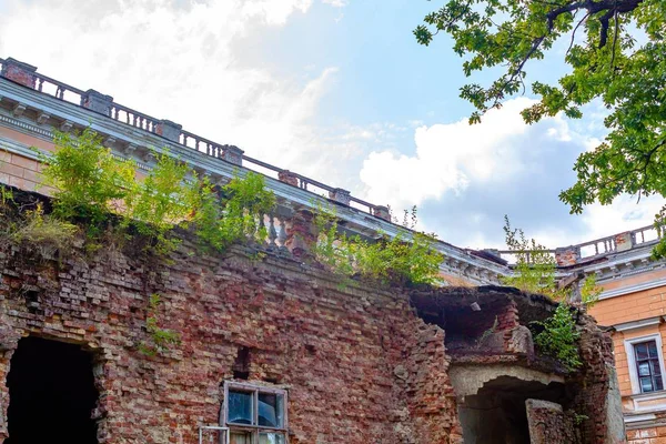 Leszczynski Sarayı, Sumy Bölgesi.