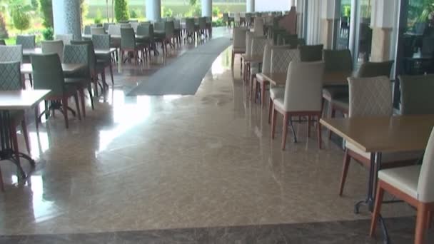 Tôt le matin, le hall du nouvel hôtel de luxe — Video