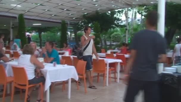 Turkey, Antalya, August 20, 2015, people dine at the restaurant — Stock Video