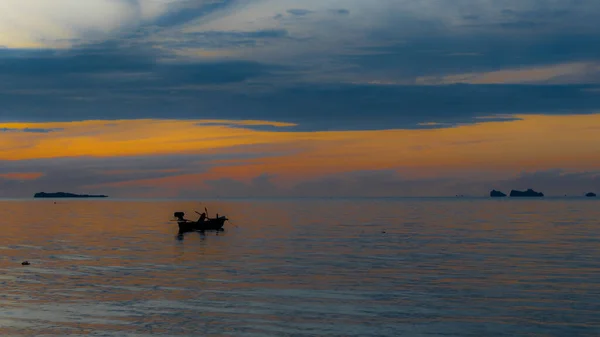 Bateaux Achor Dans Golfe Thaïlande Lors Coucher Soleil Coloré — Photo