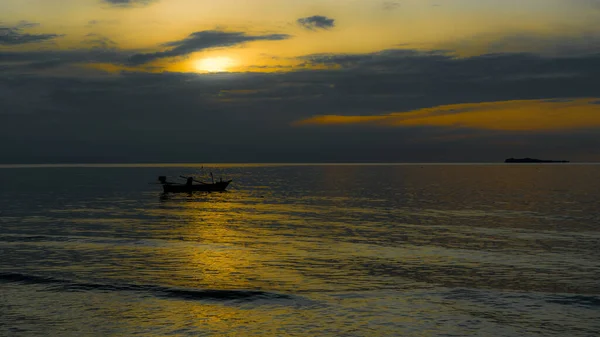 Bărci Achor Golful Thailandei Timpul Unui Apus Soare Colorat — Fotografie, imagine de stoc