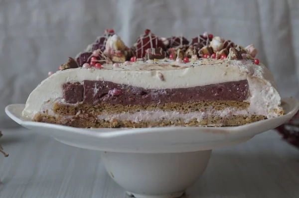 Gyengéd Muscovy Torta Málna Túró Mákos Sütemények Eper Csokoládé Marshmallows — Stock Fotó