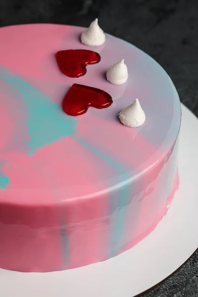 Gâteau mousse avec glaçure miroir — Photo