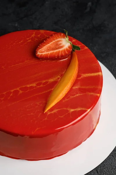 Taart mousse met mirror glaze — Stockfoto