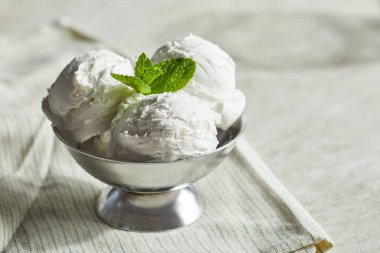 Lezzetli taze dondurma