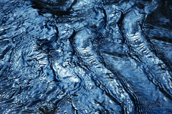 Detail z vln na vodě — Stock fotografie