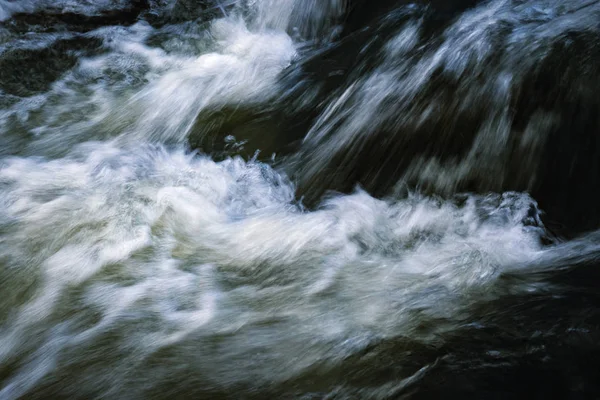 Stroomversnellingen van de rivier — Stockfoto