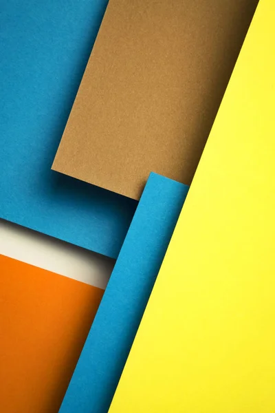 Abstrakter Hintergrund mit farbigem Papier — Stockfoto