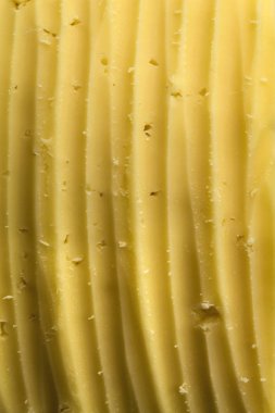 bir parça peynir çizikler