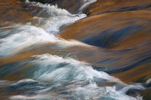 Rapid flow of the autumn river — Stock Photo, Image